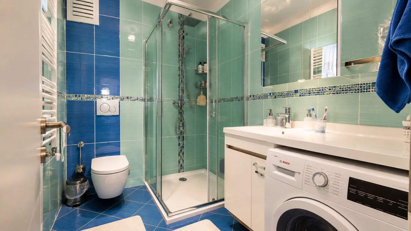 Tadilat öncesi banyo — gerçek fotoğraf